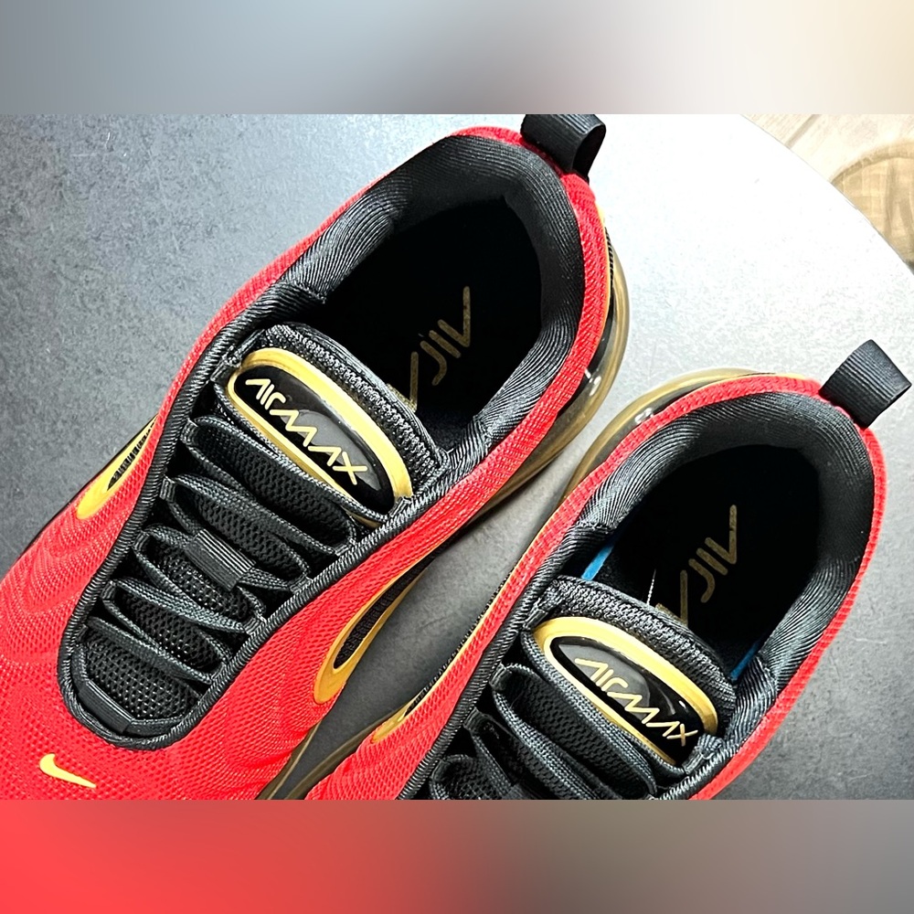 Nike Red and Gold Air Max 720 Sneakers Shoes Sporty Activewear Athletic Gym Run - Picture 12 of 15